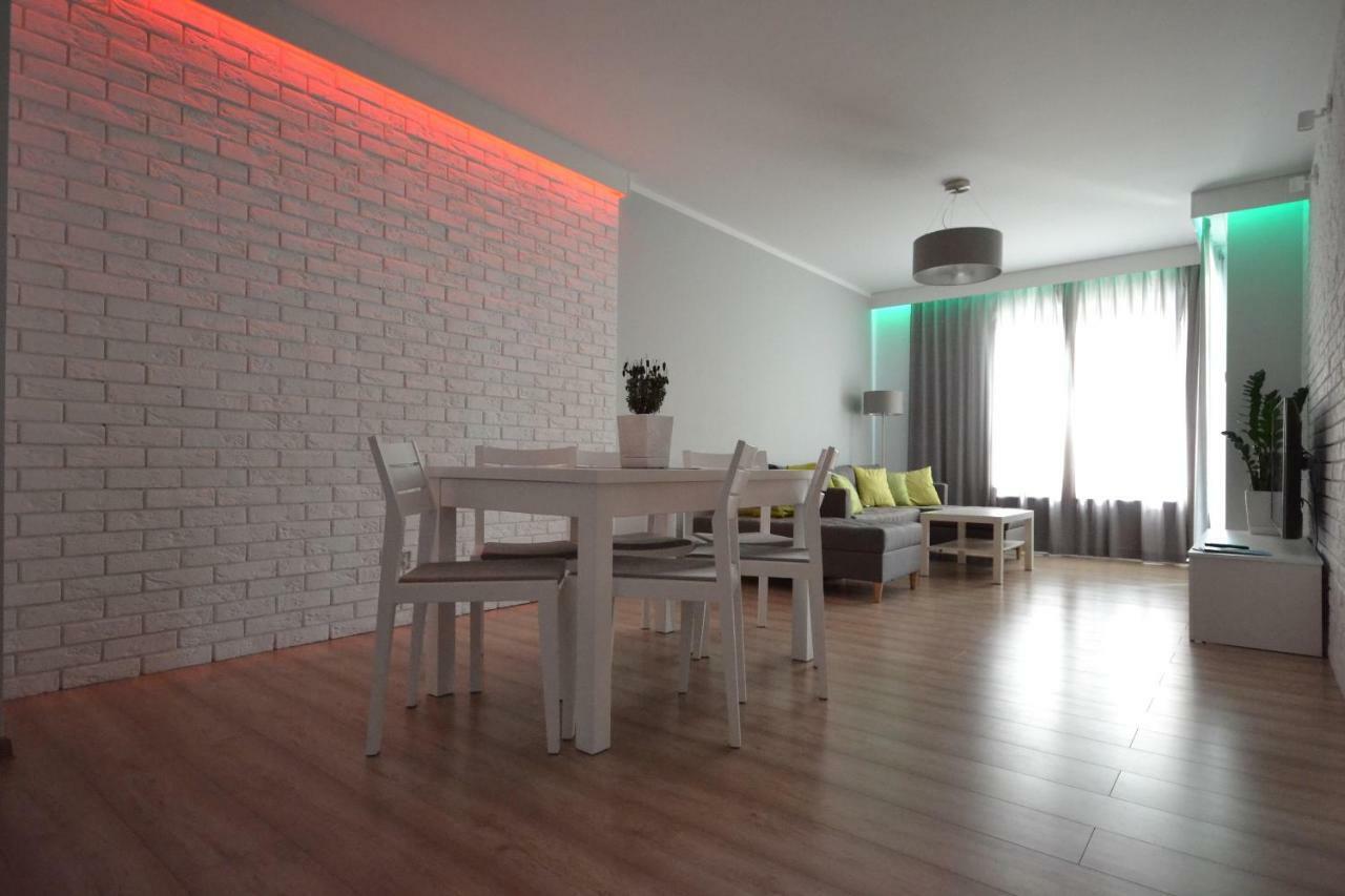 Grand De Luxe Solna Apartment Kolobrzeg Bagian luar foto